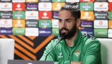 Бивша звезда на Реал се ожени за секси актриса + СНИМКИ