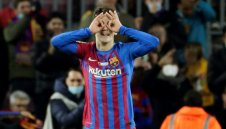 Шави засипа с похвали Гави