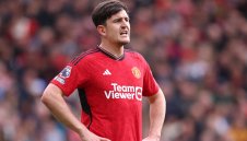 Руни: Жал ми е за защитниците на Юнайтед