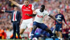 Арсенал и Тотнъм сътвориха зрелище на "Емиратс", но не излъчиха победител