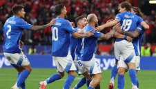 В Италия се готвят да треснат Испания