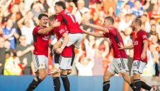 Ман Юнайтед няма да завърши в топ 5 на Висшата лига