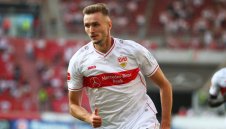 Вълците купиха дългуч от Щутгарт