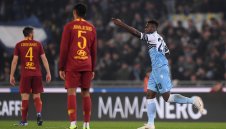 Лацио превзе Рим и завърза битката за Шампионска лига + ВИДЕО И СНИМКИ