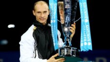 Давиденко триумфира с Мастърс къп в Лондон