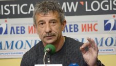 И Ради Здравков скочи на Стойчо