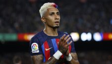 Араби изкушават Барса за Рафиня