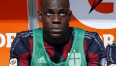 Кака към Балотели: Използвай таланта си