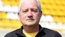 Ферарио Спасов остава треньор на Ботев Пловдив