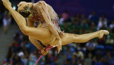 52 грации и 19 ансамбъла идват в София през август