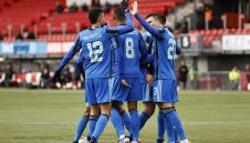 Двоен удар! Байерн надцака Барса за асове на Аякс