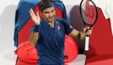 Федерер загуби сет от германец на старта в Дубай, но все пак тръгна победоносно