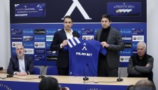 Легенда жегна Сираков: Веласкес идва в объркан шампионат, несериозно е за реномето му