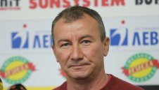 ЦСКА честити 52-рия рожден ден на Стамен Белчев