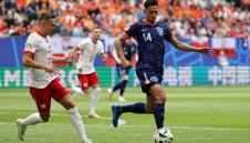 По минути: Полша - Нидерландия 1:2