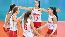 Националките по волейбол взеха само гейм на световния шампион Сърбия