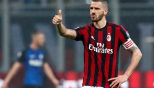 Юнайтед готви оферта за Бонучи