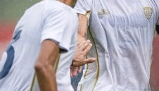 18-годишен българин дебютира с №10 за бивш шампион на Италия