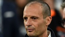 Алегри: Няма да се връщам преди края на сезона