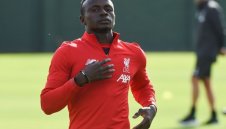 Добри новини за Ливърпул: Мане e възстановен и поднови тренировки