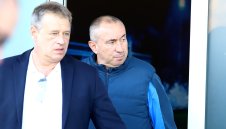 Натиск! Мъри хвърля оставка, ако Левски изгони Ивков