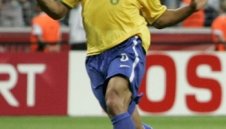 Роберто Карлош: Германия играе най-красиво, но Испания ще триумфира