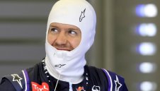 Фетел още не отписва титлата