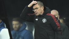 Рангник дърпа ушите на "червените дяволи"