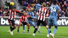 Вила продължи с победите и обърна Пчеличките след много нерви