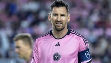 "Обладано джудже с лице на дявол"! Меси се забърка в грандиозен скандал