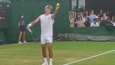 Страхотно! Иван Иванов се изкачва до мъжкия „Уимбълдън“ догодина