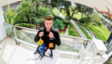 "Ролс"-Ройс е готов, но Дортмунд го пази