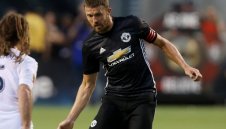 Целта на Юнайтед е титлата, а не място в Топ 4