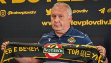 Белия каза какво е нужно на Ботев Пд