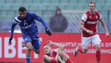 Магията на Вечното дерби я няма с толкова много чужденци