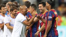 Уникално: Роберто Карлош се завръща на терена на 48 г.