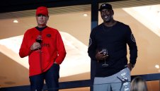 Въздушния се наслади на Неймар и Кавани