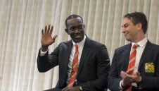 Легенда на Юнайтед: Уволнете Ван Гаал!