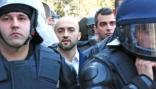 Пародия на "Армията"! Фенове провалиха търга за емблемата на ЦСКА + ВИДЕО