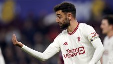 Ман Юнайтед се размина с нов бой от „черешките“, но трепери за Европа