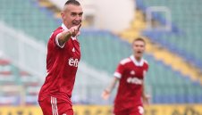 ЦСКА 1948 размаза Славия, Камбуров е на 9 гола от рекорда