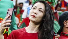 Красивите фенки от Португалия и Уругвай 