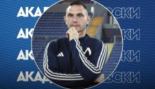 Треньор на Левски отива в Барса