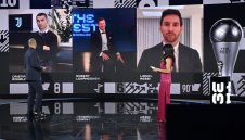 Случи се: Роберт Левандовски детронира Меси и Роналдо, стана №1 на ФИФА