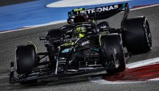 Мерцедес с последни големи подобрения този уикенд