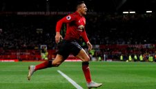 Алексис реши, маха се от Юнайтед