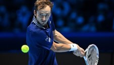 Медведев отнесе Рууд и е на финал в Торино