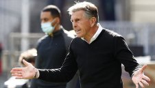 Биха шута на треньор след загуба с 0:5