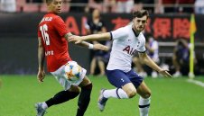 Юнайтед плаща на Рохо, за да го изгони