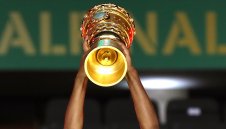 Палачът на Байерн и Дортмунд кръстосват шпаги в странен ден